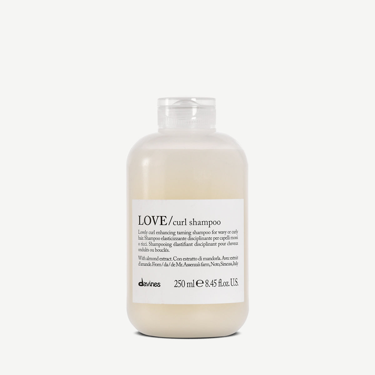 Davines LOVE CURL Shampoo - Shampoo que aporta elasticidad y disciplina a cabello ondulado o rizado.