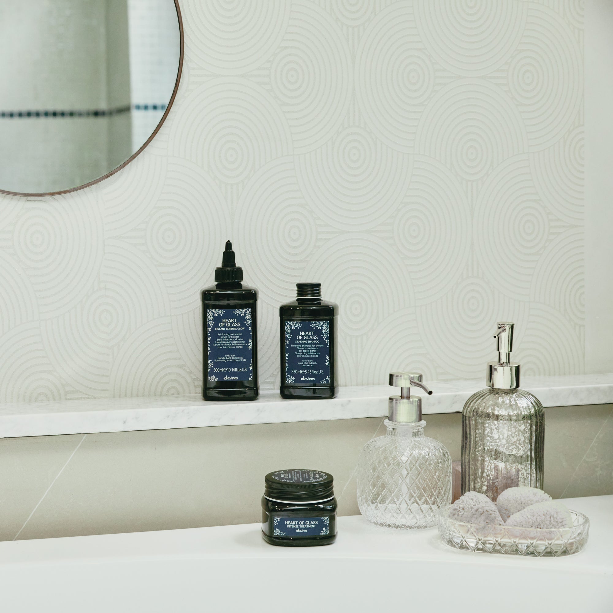 Davines Instant Bonding Glow - Sérum reforzador con extra brillo para cabello rubio naturales y teñido