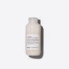 LOVE CURL Cream Crema disciplinante, que aporta elasticidad al cabello ondulado o rizado.  150 ml / 5,07 fl.oz.  Davines

