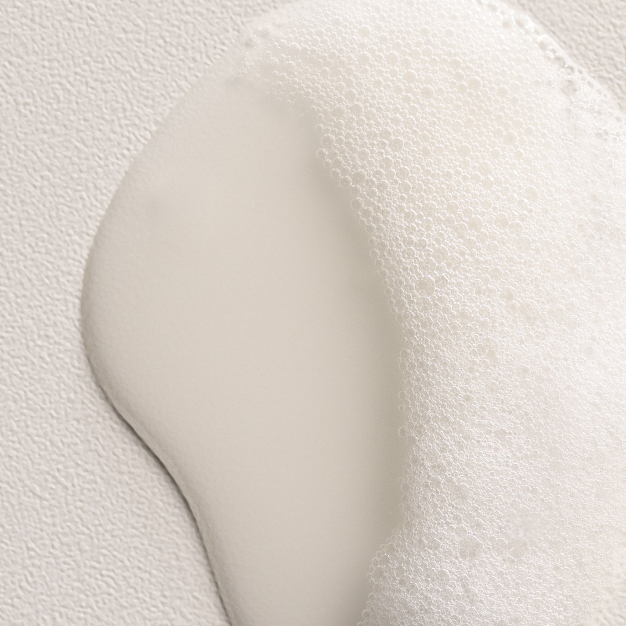 
Davines REPLUMPING shampoo - Shampoo hidratante que aporta elasticidad al cabello.